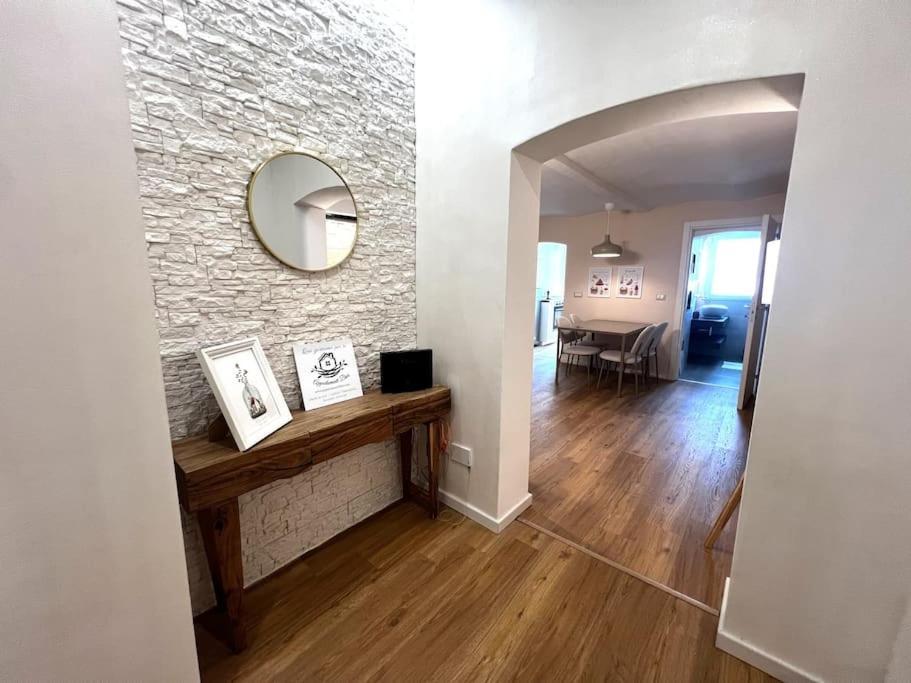 Appartement La Casa Del Papa à Bari Extérieur photo