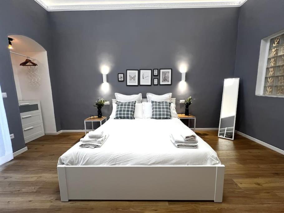 Appartement La Casa Del Papa à Bari Extérieur photo